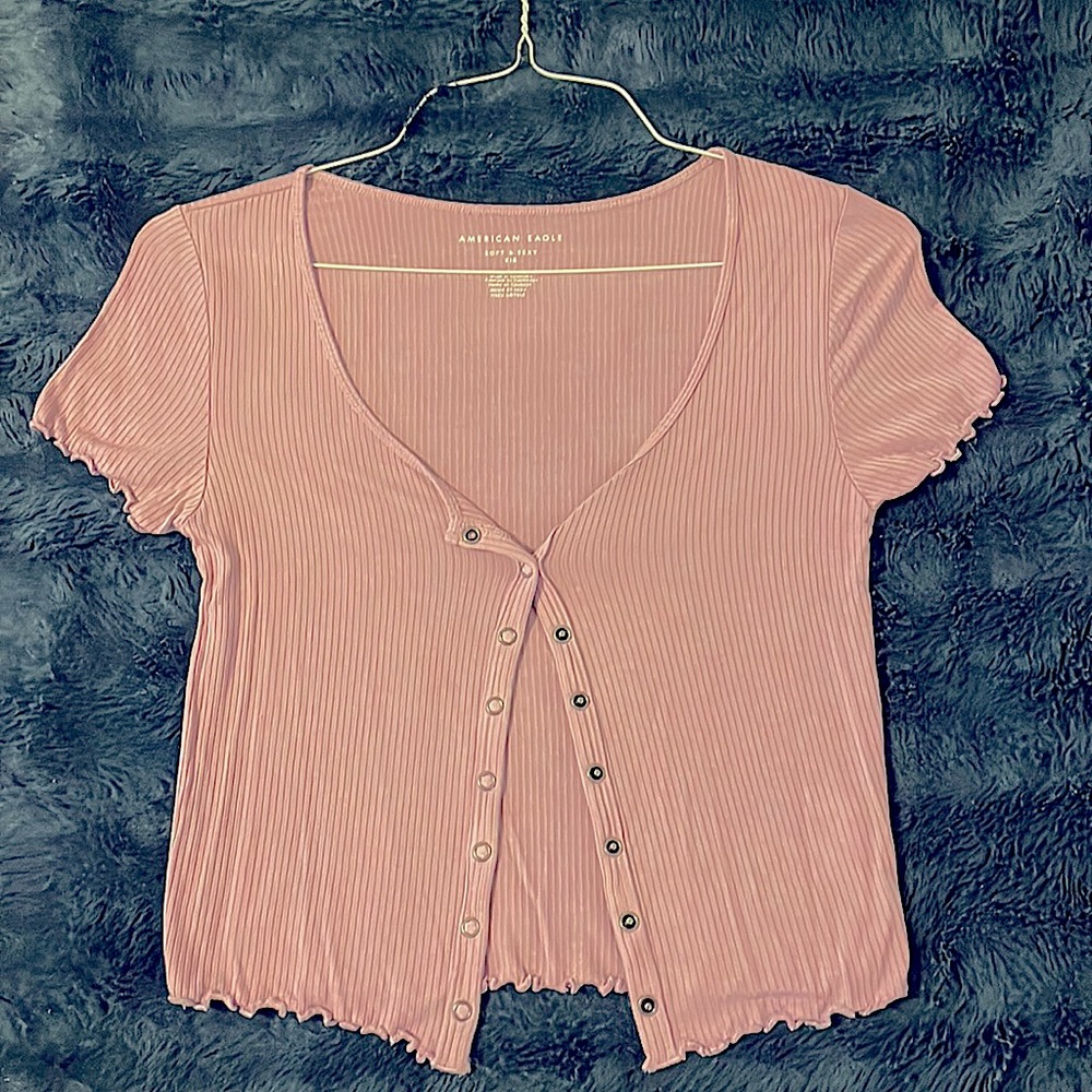 AE Soft & Sexy Lilac Button-Up Tee 🟣 (S)